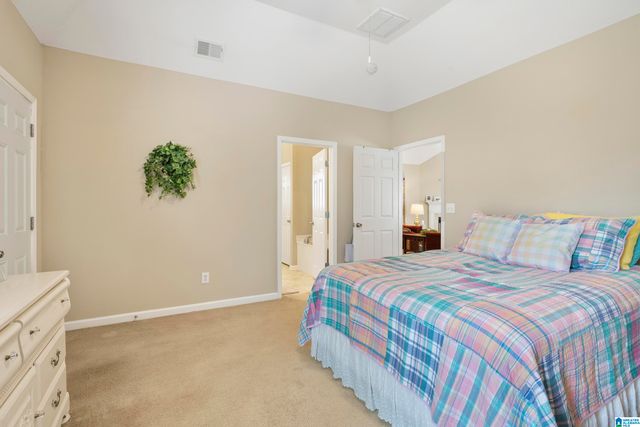 423 CAMDEN COVE CIRCLE, Calera, AL 35040