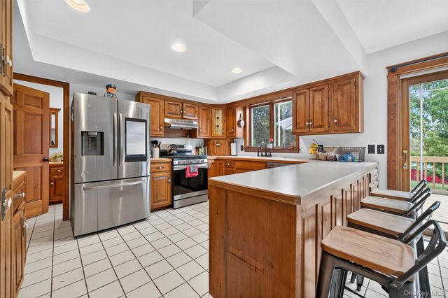 214 DuBois, Gardiner, NY 12561