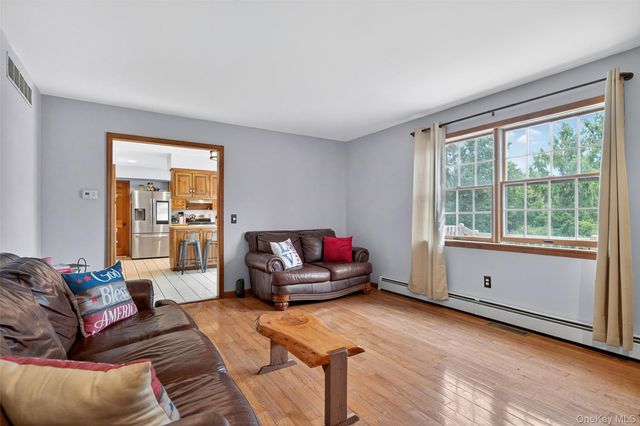 214 DuBois, Gardiner, NY 12561
