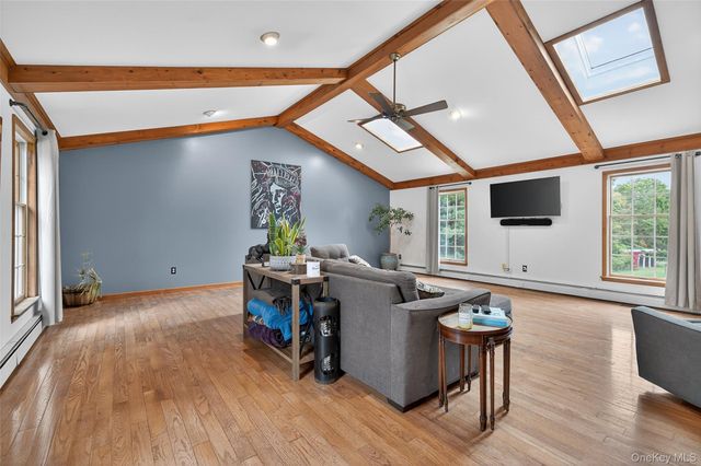 214 DuBois, Gardiner, NY 12561
