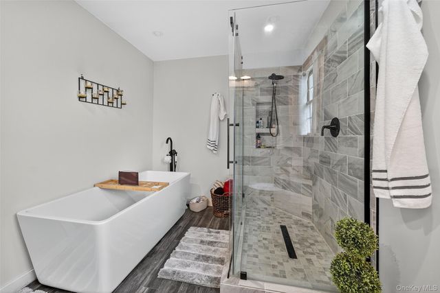 214 DuBois, Gardiner, NY 12561