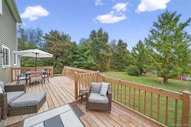214 DuBois, Gardiner, NY 12561