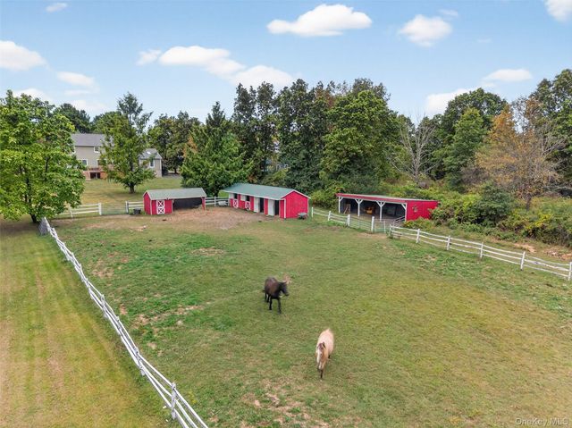 214 DuBois, Gardiner, NY 12561