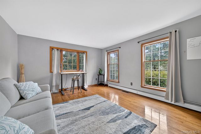 214 DuBois, Gardiner, NY 12561