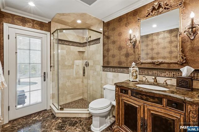 41 Sunflower Drive, Upper Saddle River, NJ 07458
