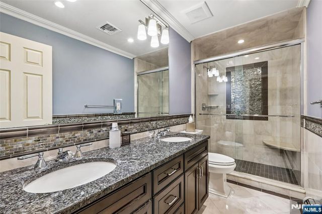 41 Sunflower Drive, Upper Saddle River, NJ 07458