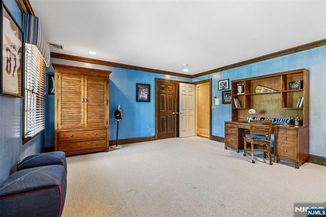 41 Sunflower Drive, Upper Saddle River, NJ 07458