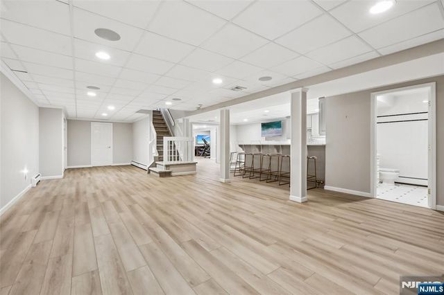 41 Sunflower Drive, Upper Saddle River, NJ 07458