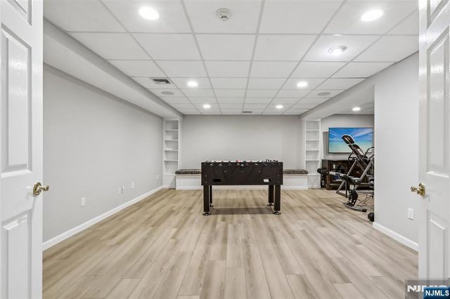 41 Sunflower Drive, Upper Saddle River, NJ 07458