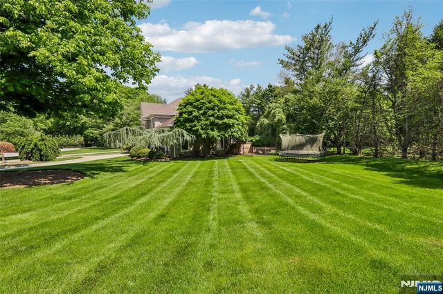 41 Sunflower Drive, Upper Saddle River, NJ 07458