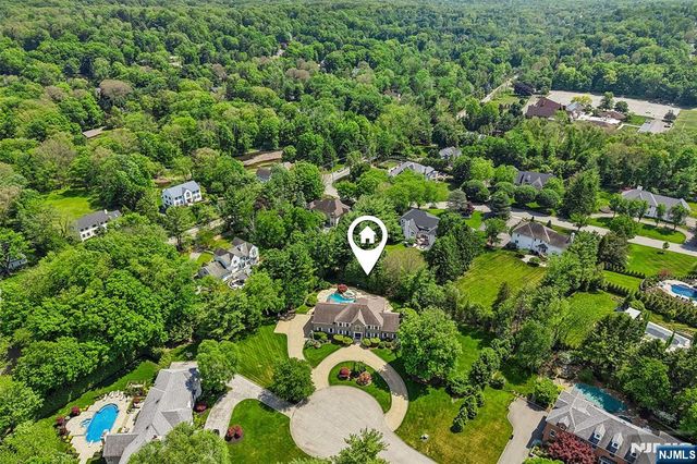 41 Sunflower Drive, Upper Saddle River, NJ 07458
