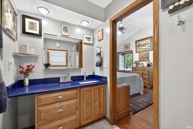 4127 N Northwood Lane, Bloomfield, IN 47424