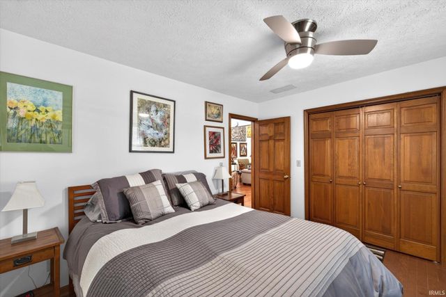 4127 N Northwood Lane, Bloomfield, IN 47424