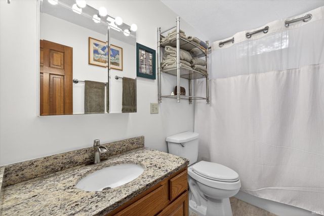 4127 N Northwood Lane, Bloomfield, IN 47424