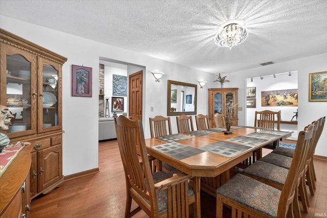 4127 N Northwood Lane, Bloomfield, IN 47424