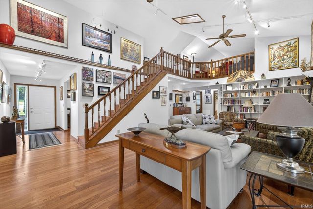 4127 N Northwood Lane, Bloomfield, IN 47424