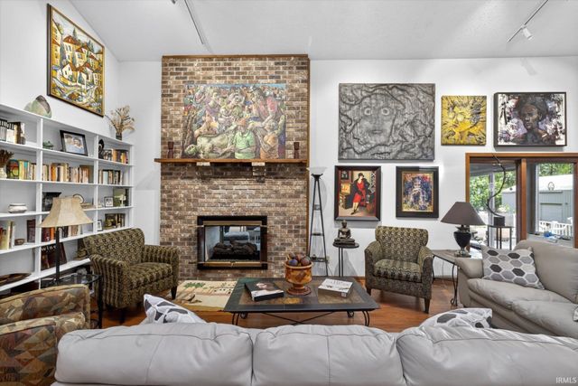 4127 N Northwood Lane, Bloomfield, IN 47424