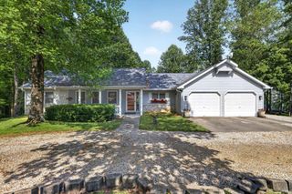 4127 N Northwood Lane, Bloomfield, IN 47424