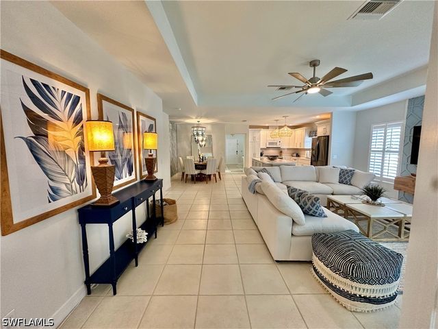 798 107th AVE N, Naples, FL 34108