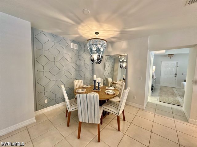 798 107th AVE N, Naples, FL 34108