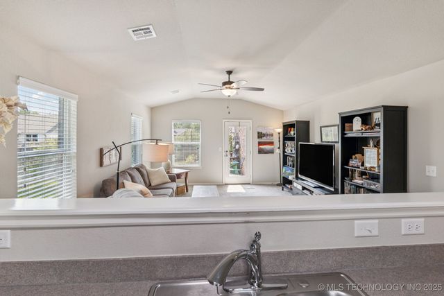 3662 E 144th Street S, Bixby, OK 74008