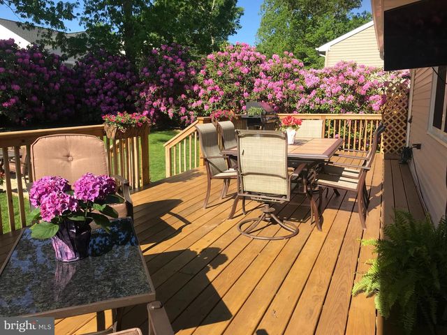 1029 BEACH LANE, Manahawkin, NJ 08050