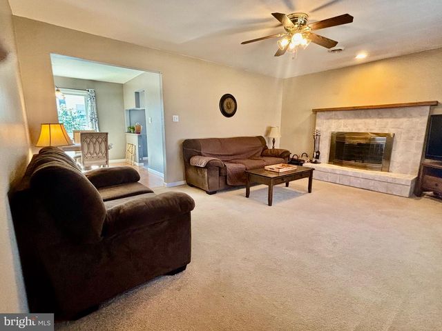 1029 BEACH LANE, Manahawkin, NJ 08050