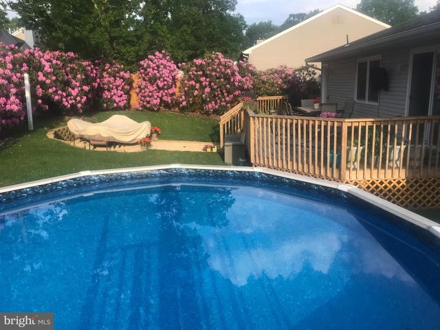 1029 BEACH LANE, Manahawkin, NJ 08050