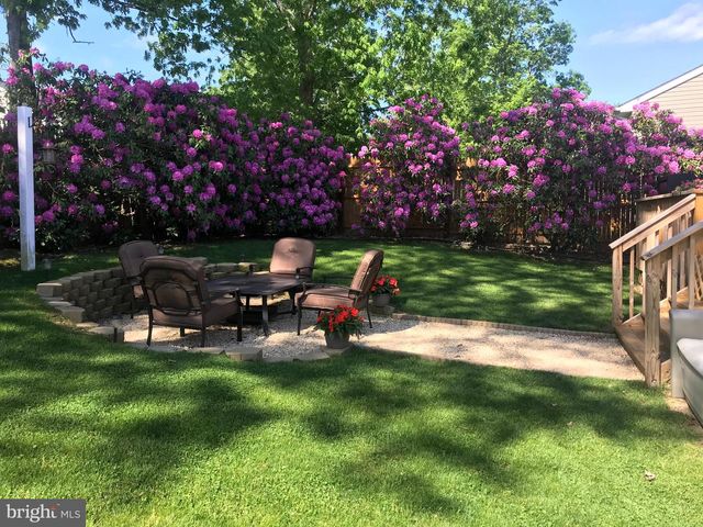 1029 BEACH LANE, Manahawkin, NJ 08050