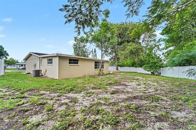 6177 MAPLEWOOD DRIVE, New Port Richey, FL 34653