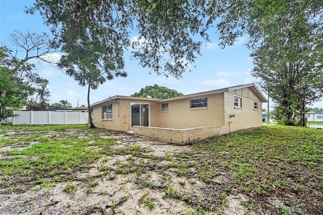 6177 MAPLEWOOD DRIVE, New Port Richey, FL 34653