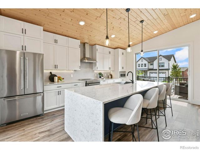 955 Arapahoe Circle, Louisville, CO 80027