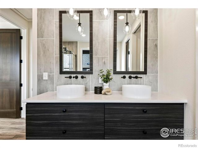 955 Arapahoe Circle, Louisville, CO 80027