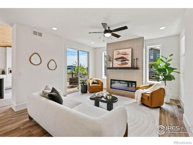 955 Arapahoe Circle, Louisville, CO 80027