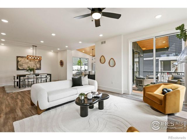 955 Arapahoe Circle, Louisville, CO 80027