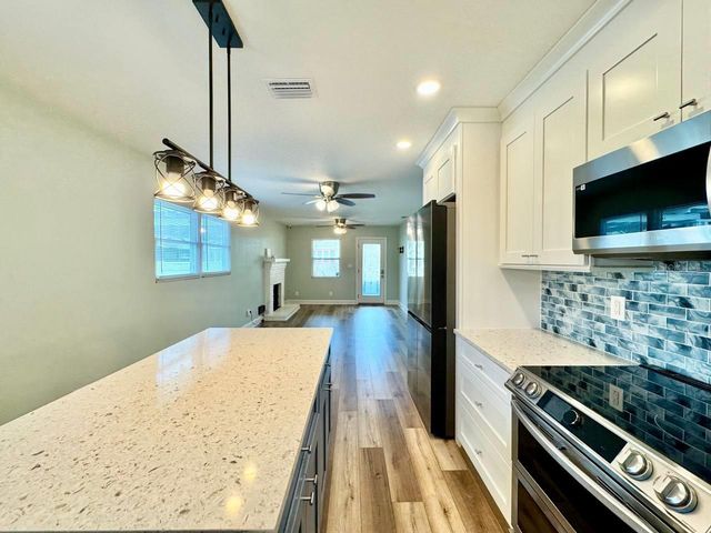 5907 N OLA AVENUE, Tampa, FL 33604
