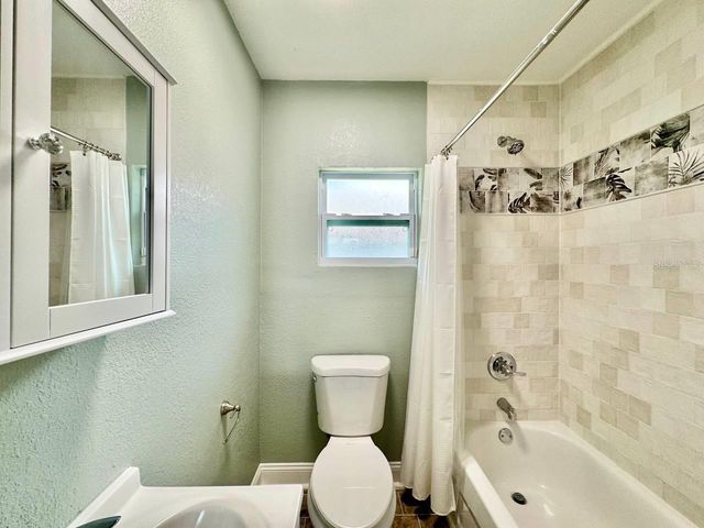 5907 N OLA AVENUE, Tampa, FL 33604