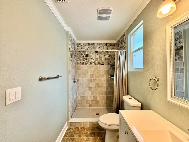 5907 N OLA AVENUE, Tampa, FL 33604