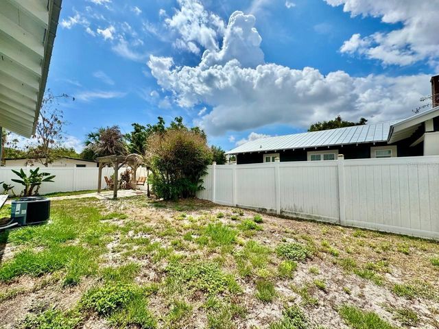 5907 N OLA AVENUE, Tampa, FL 33604