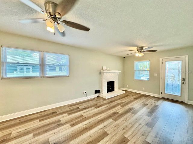 5907 N OLA AVENUE, Tampa, FL 33604