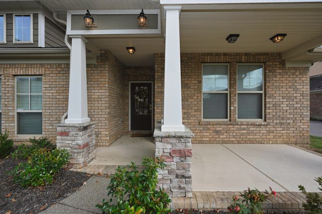 249 Blackthorn Ln, Gallatin, TN 37066