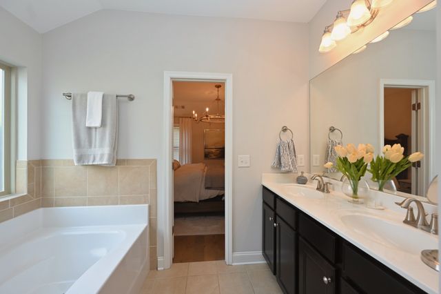 249 Blackthorn Ln, Gallatin, TN 37066