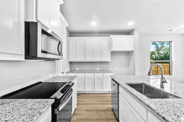 2108 Briarwood Drive, Bridgeport, TX 76426