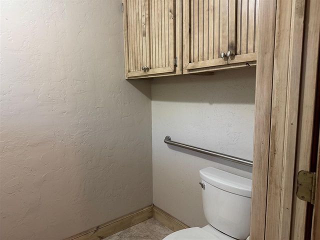 506 S East Dr, Fletcher, OK 73541