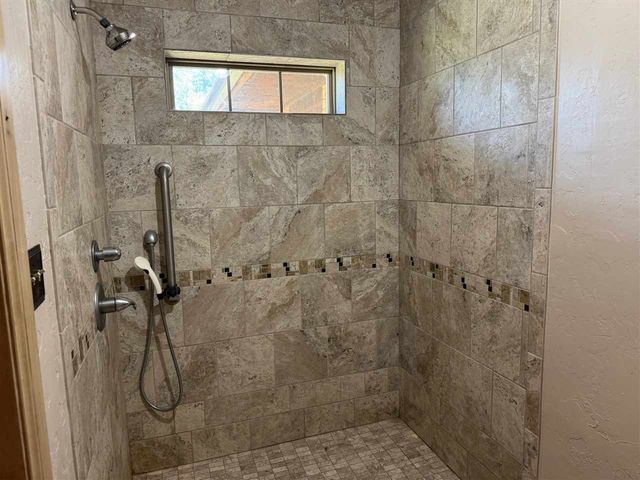 506 S East Dr, Fletcher, OK 73541