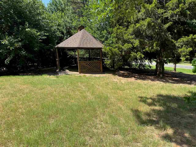 506 S East Dr, Fletcher, OK 73541