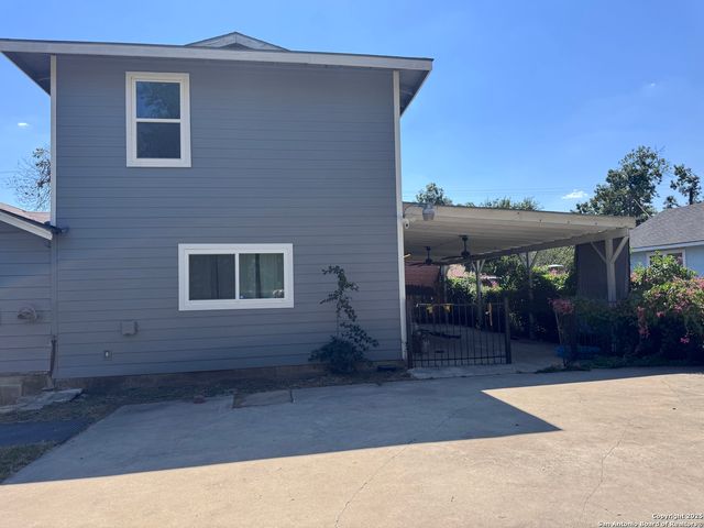 1007 Saldana, San Antonio, TX 78225