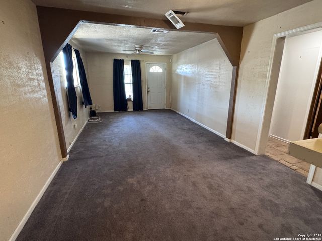 1007 Saldana, San Antonio, TX 78225