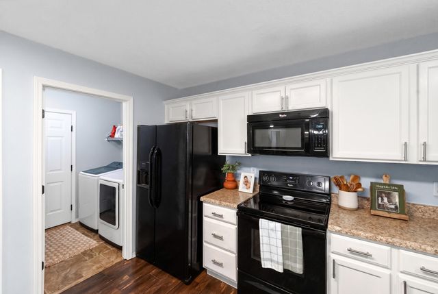 210 Dogwood Street, Sparta, MO 65753