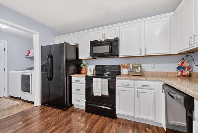 210 Dogwood Street, Sparta, MO 65753